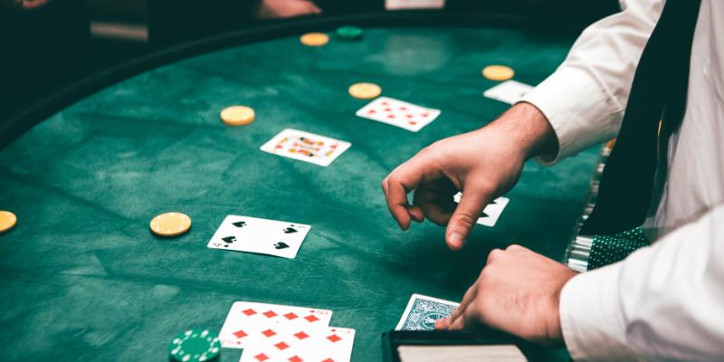 Thuật ngữ Poker nói về các hành động của người chơi